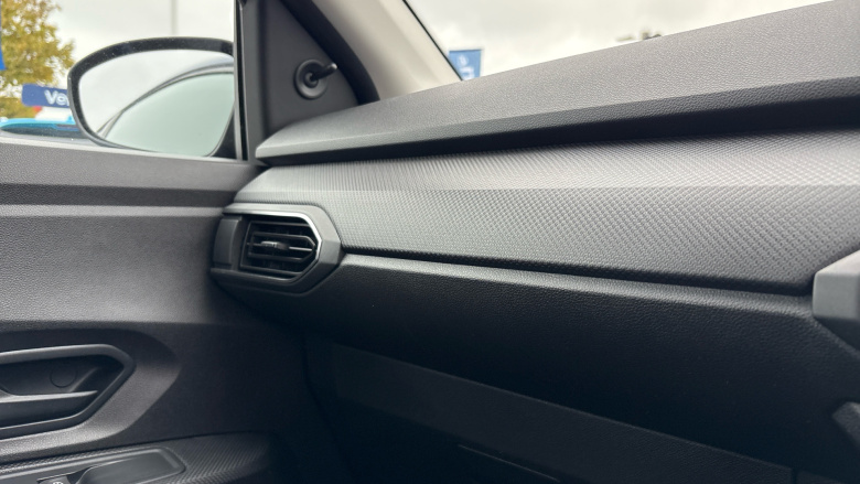 Dacia Sandero 1.0 TCe Essential 5dr Bi Fuel Hatchback